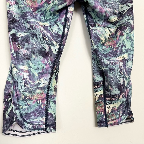Lululemon Run: Top Speed Crop Iridescent Multi - Picture 7 of 12